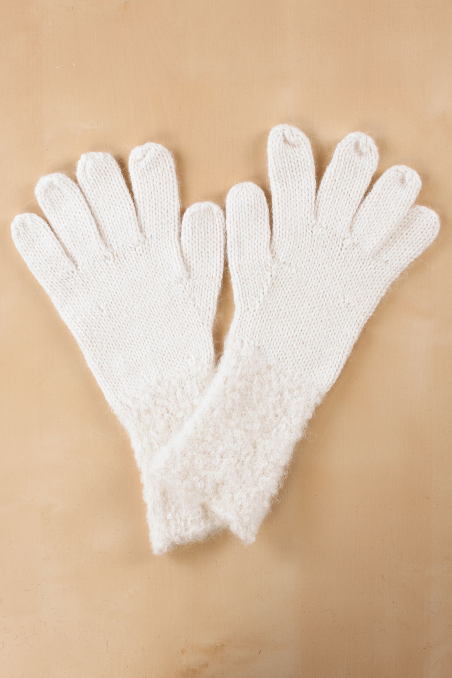 gloves_boucleclassicwhite