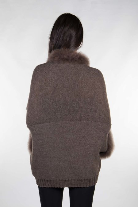 new cape bella brown back